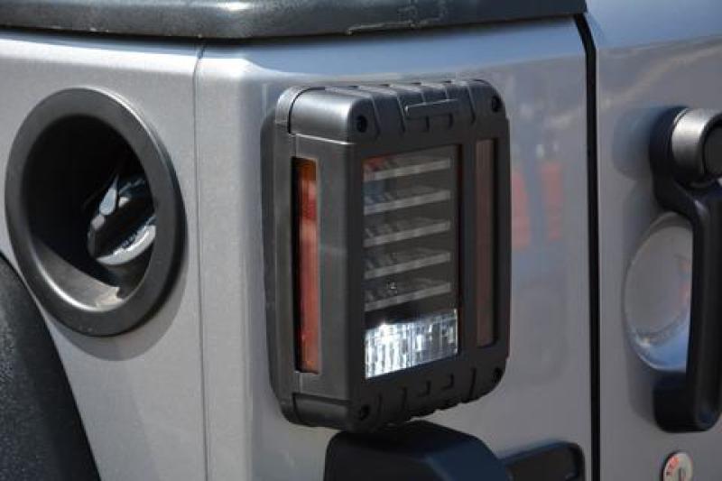 DV8 Offroad 07-18 Jeep Wrangler JK Horizontal LED Tail Light - #TLJK-01