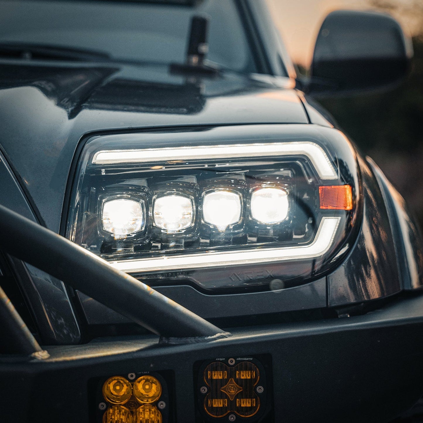 AlphaRex 880369 03-09 Toyota 4Runner NOVA-Series Projector Headlights