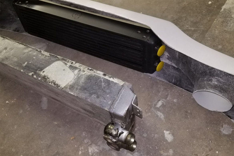 CSF 8110 Univ Dual Pass Oil Cooler - M22 x 1.5 - 24in L x 5.75in H x 2.16in W