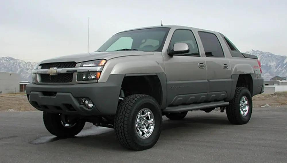 Tuff Country 16962 6in Lift Kit (with 3-Piece Sub Frame) for 2000-2006 Chevrolet Tahoe 1500 4WD