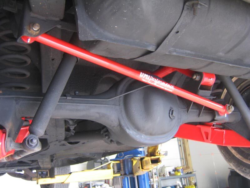 UMI Performance 3653-B Panhard Bar Black for 1959-1964 Chevrolet B-Body