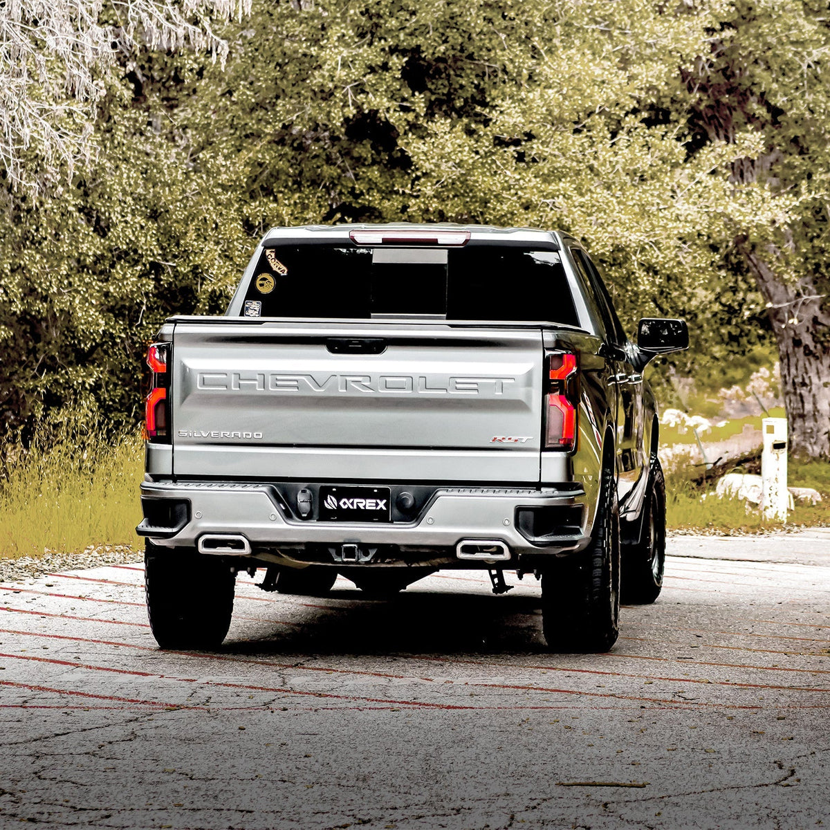 AlphaRex 620088 19-24 Chevrolet Silverado 1500 / 20-24 2500 HD/3500 HD LUXX-Series LED Tail Lights Black