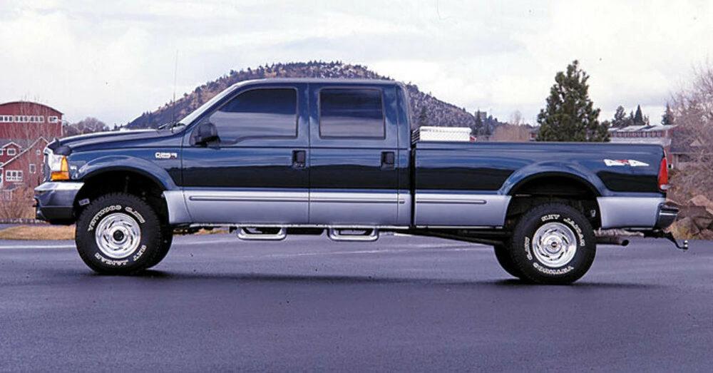 Tuff Country 22960K 2.5in Lift Kit No Shocks for 2000-2005 Ford Excursion 4WD