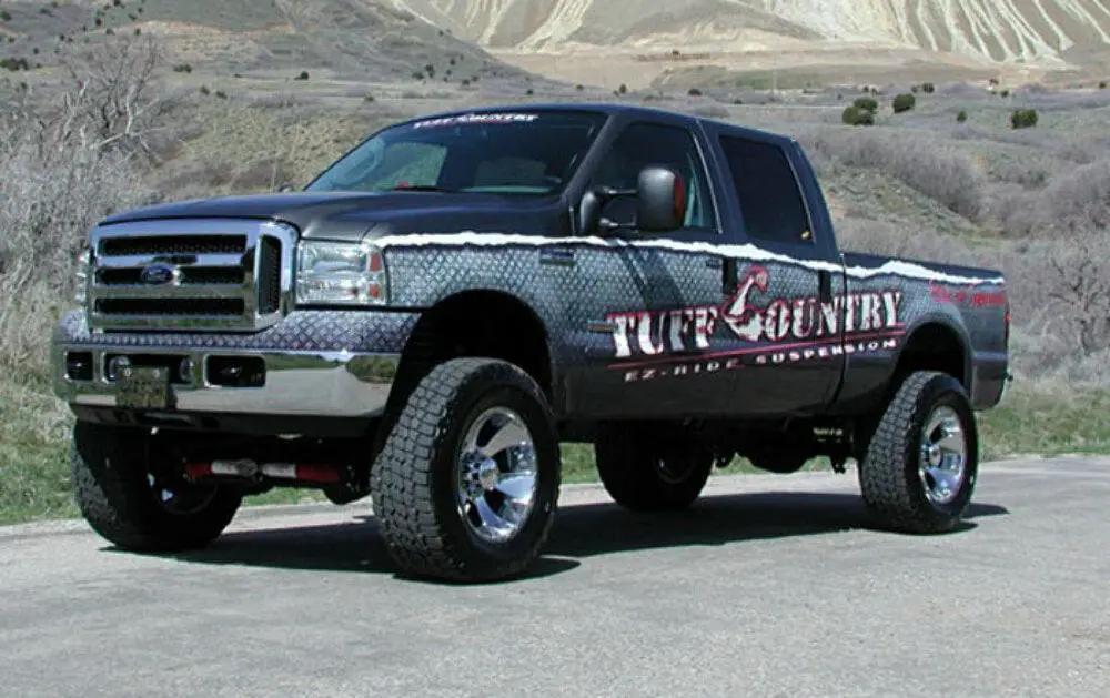 Tuff Country 24974KN 5in Lift Kit (Radius Arm Drop Bracket) SX8000 for 2005-2007 F-250 Super Duty