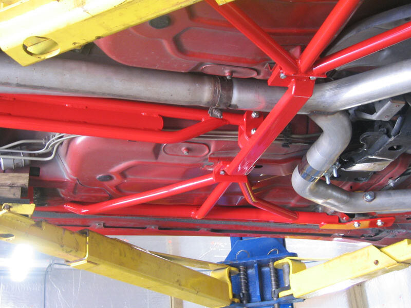 UMI Performance 2004-R 3-Point Subframe Connectors Bolt-In Red