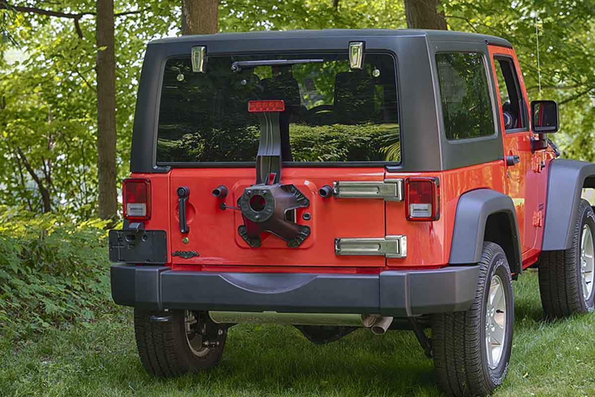 Kentrol 30022 Liftgate Button Covers Pair for 2007-2018 Jeep Wrangler JK - Polished Silver