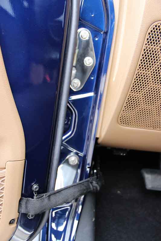 Kentrol 30580 Body Door Hinge Set 4 Piece for 2007-2018 Jeep Wrangler JK 2-Door - Polished Silver