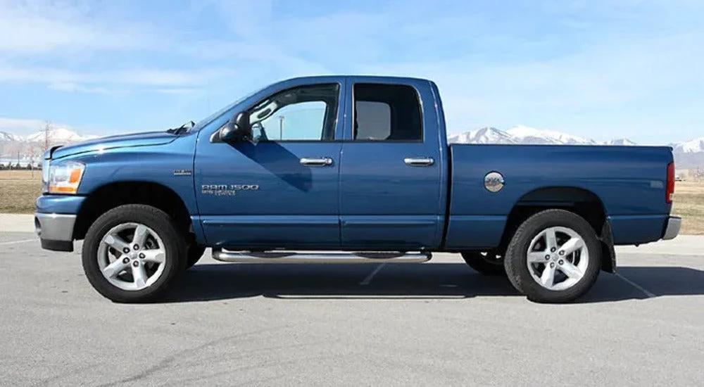 Tuff Country 32902 2in Leveling Kit Front (No Strut Disassembly) for 2005-2008 Dodge Dakota 4WD