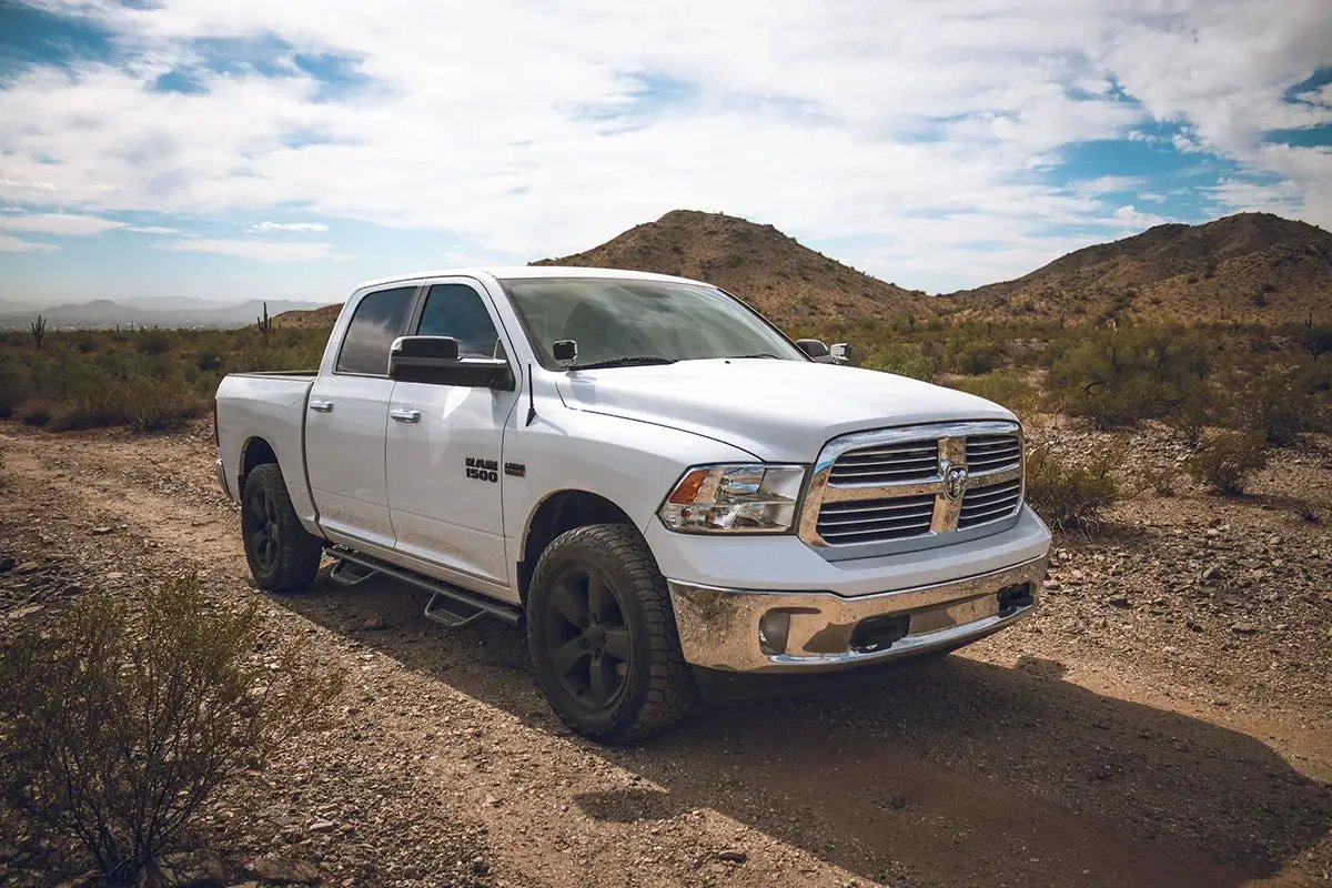 Tuff Country 32906 2in Front Leveling Kit with Ride Height Sensor Links for 2013-2018 Dodge Ram 1500