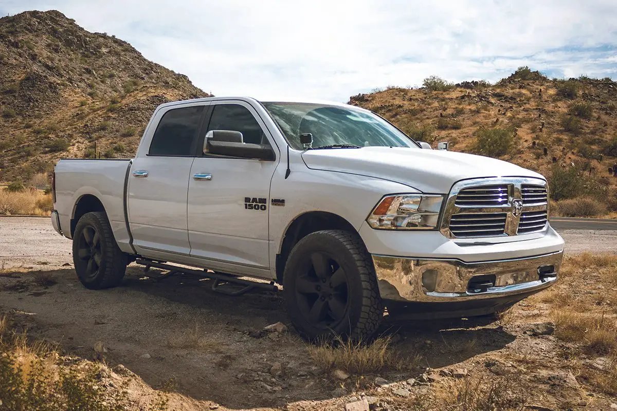 Tuff Country 32906 2in Front Leveling Kit with Ride Height Sensor Links for 2013-2018 Dodge Ram 1500