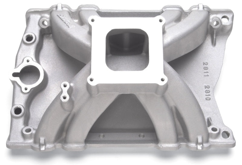 Edelbrock 2810 Manifold Victor Oldsmobile with Standard Square-Bore Flange
