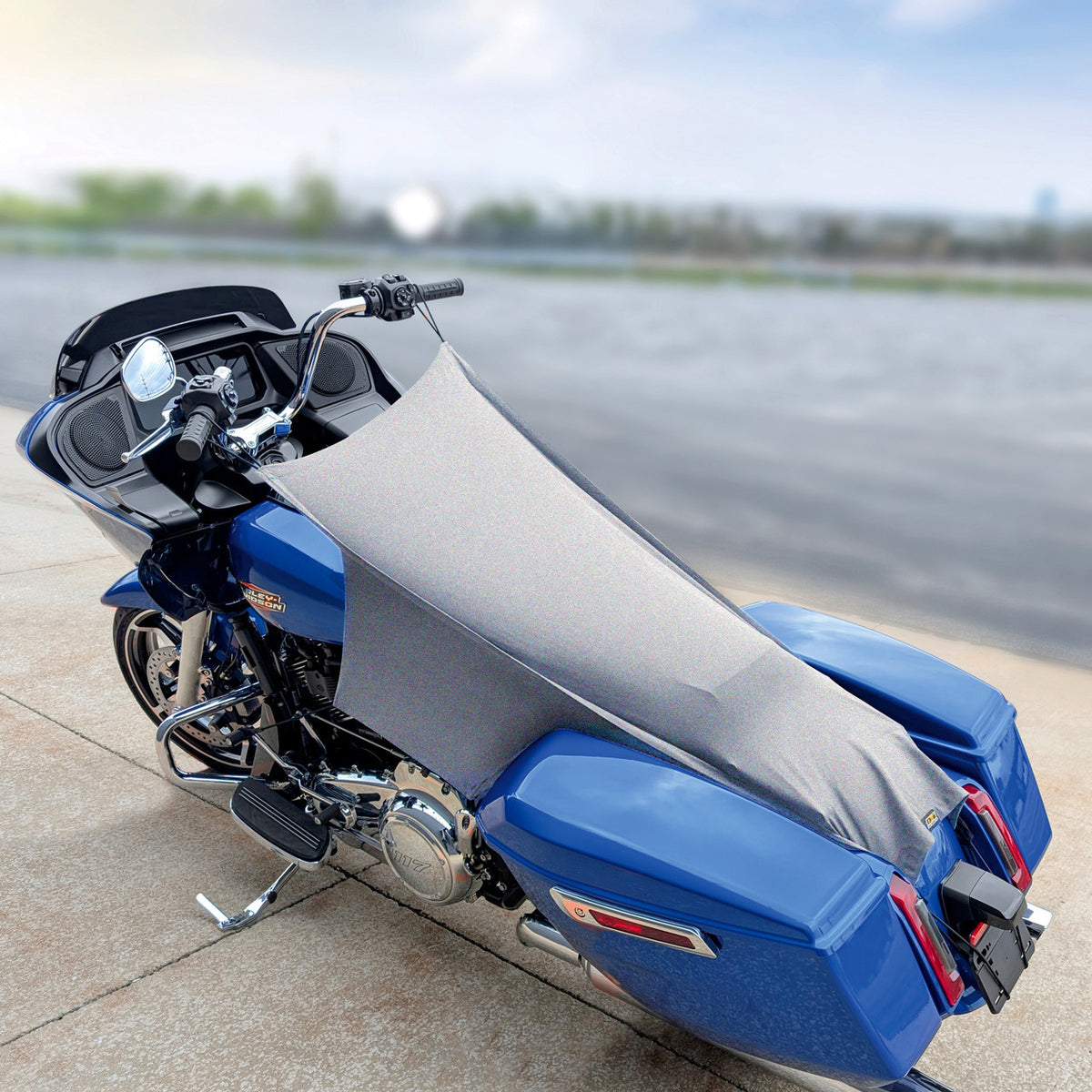 DEI Motorcycle Seat Shade with Hooks/Straps/Storage Bag