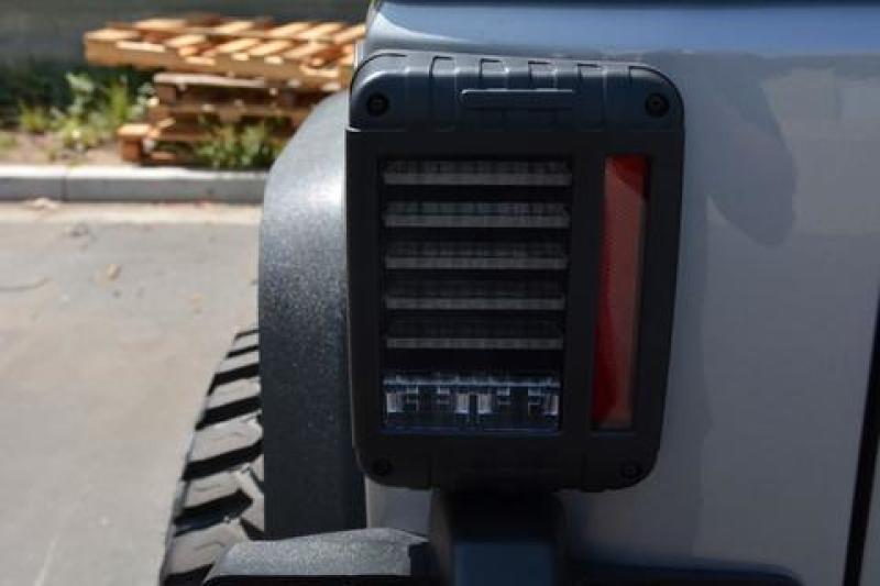 DV8 Offroad 07-18 Jeep Wrangler JK Horizontal LED Tail Light - #TLJK-01