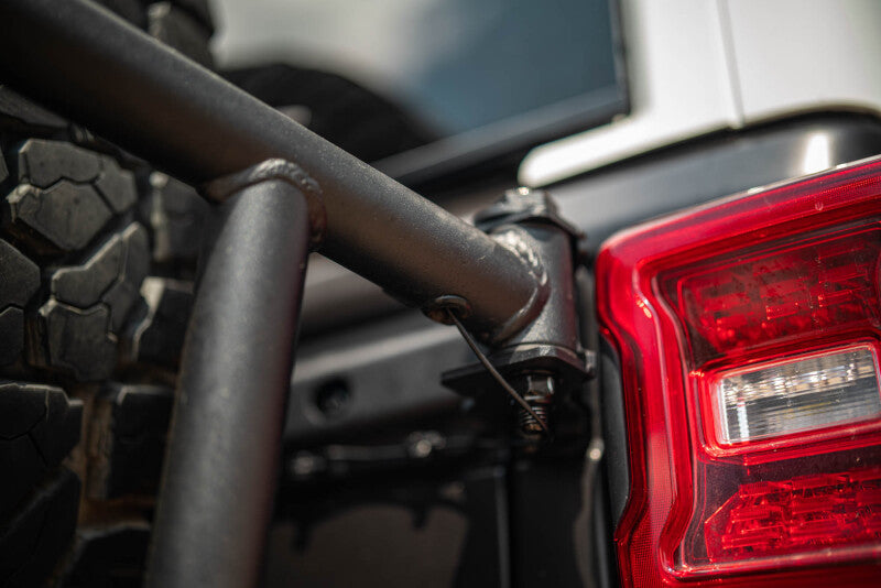 DV8 18-25 Jeep Wrangler JL Body Mounted Tire Carrier - #TCJL-14