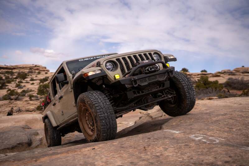 DV8 Offroad 18-23 Wrangler JL/Gladiator JT Spec Series Front Bumper - #FBJL-09