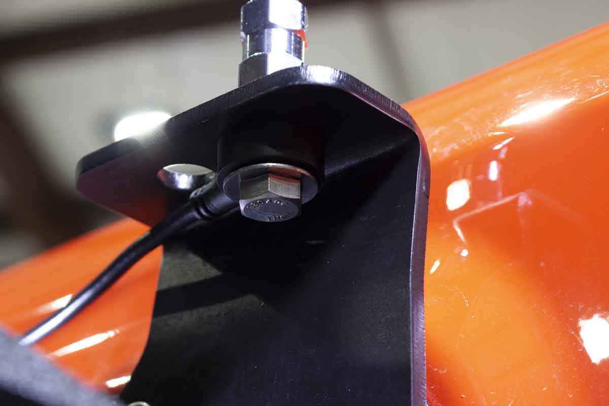 Kentrol 50722 CB Antenna Mount for 2007-2018 Jeep Wrangler JK - Powdercoat Black