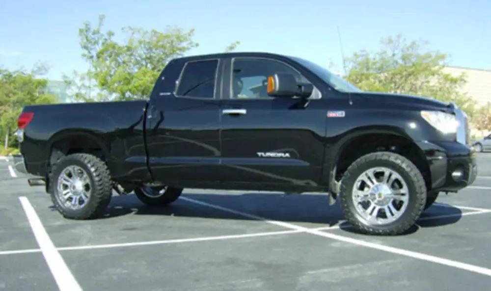 Tuff Country 53070KN 2.5in Lift Kit SX8000 for 2007-2022 Toyota Tundra 4WD/2WD (Excludes TRD Pro)