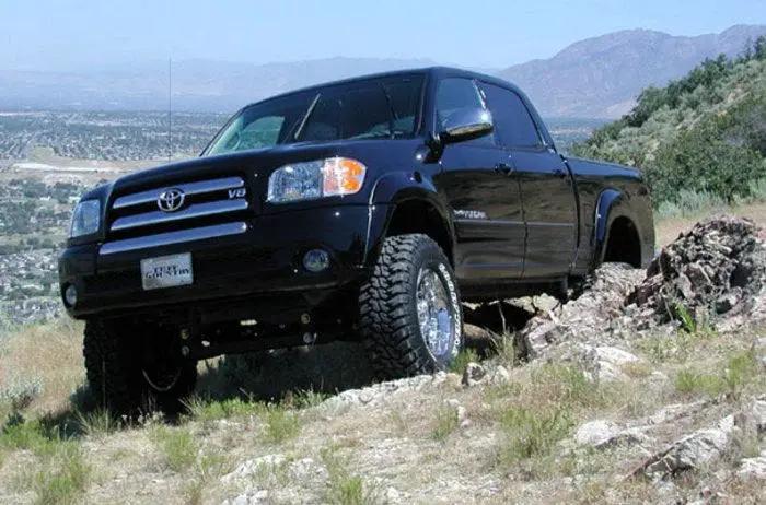 Tuff Country 55902 4.5in Lift Kit No Shocks for 2005-2006 Toyota Tundra 4WD/2WD