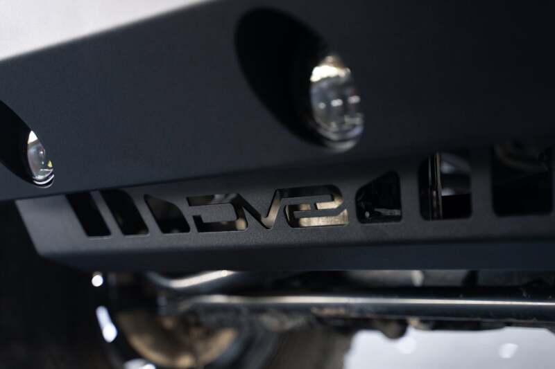 DV8 Offroad 18-23 Jeep Wrangler JL/JT Front Bumper Sway-Bar Disconnect Motor Skid Plate - #SPJL-02