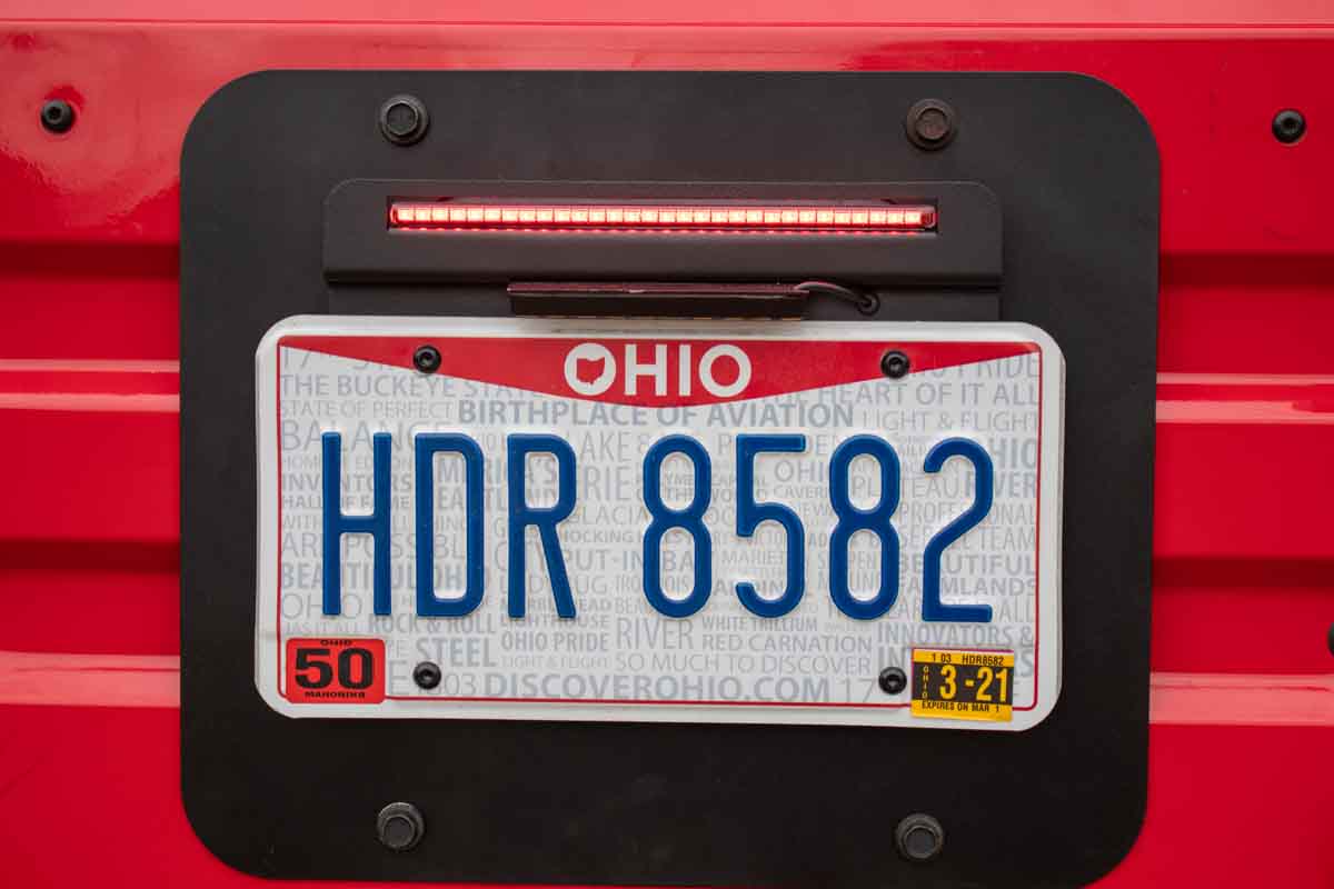 Kentrol 80710 Rear License Plate Mount with LED for 1997-2006 Jeep Wrangler TJ LJ - Textured Black