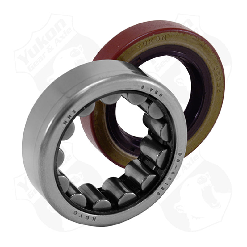 Yukon Gear & Axle AK 1561GM Axle Bearing & Seal Kit For GM 9.5in