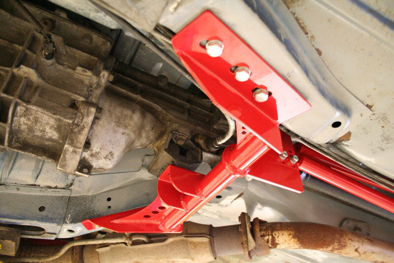 UMI Performance 2232-R Torque Arm Relocation Kit TH400 Red for 1982-1992 F-Body
