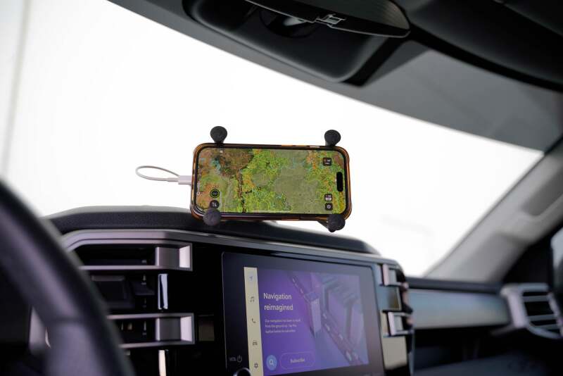 DV8 22-23 Toyota Tundra + Sequoia Digital Device Dash Mount - #DMT2-01