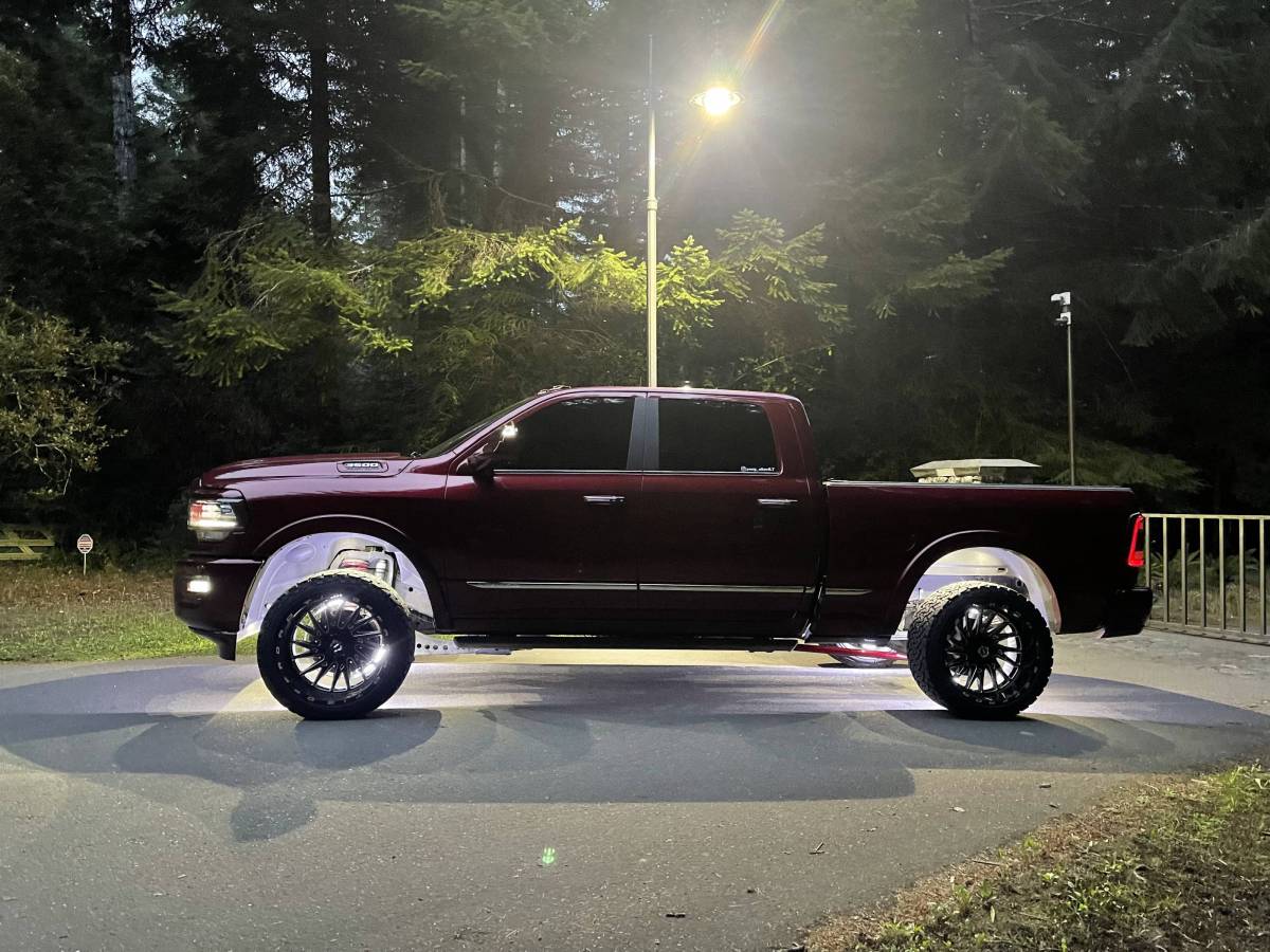 Wehrli Custom Fabrication WCF100854-GB RCLB/CCSB/ECSB 60in Traction Bar Kit Gloss Black for Ford / Dodge / Ram HD