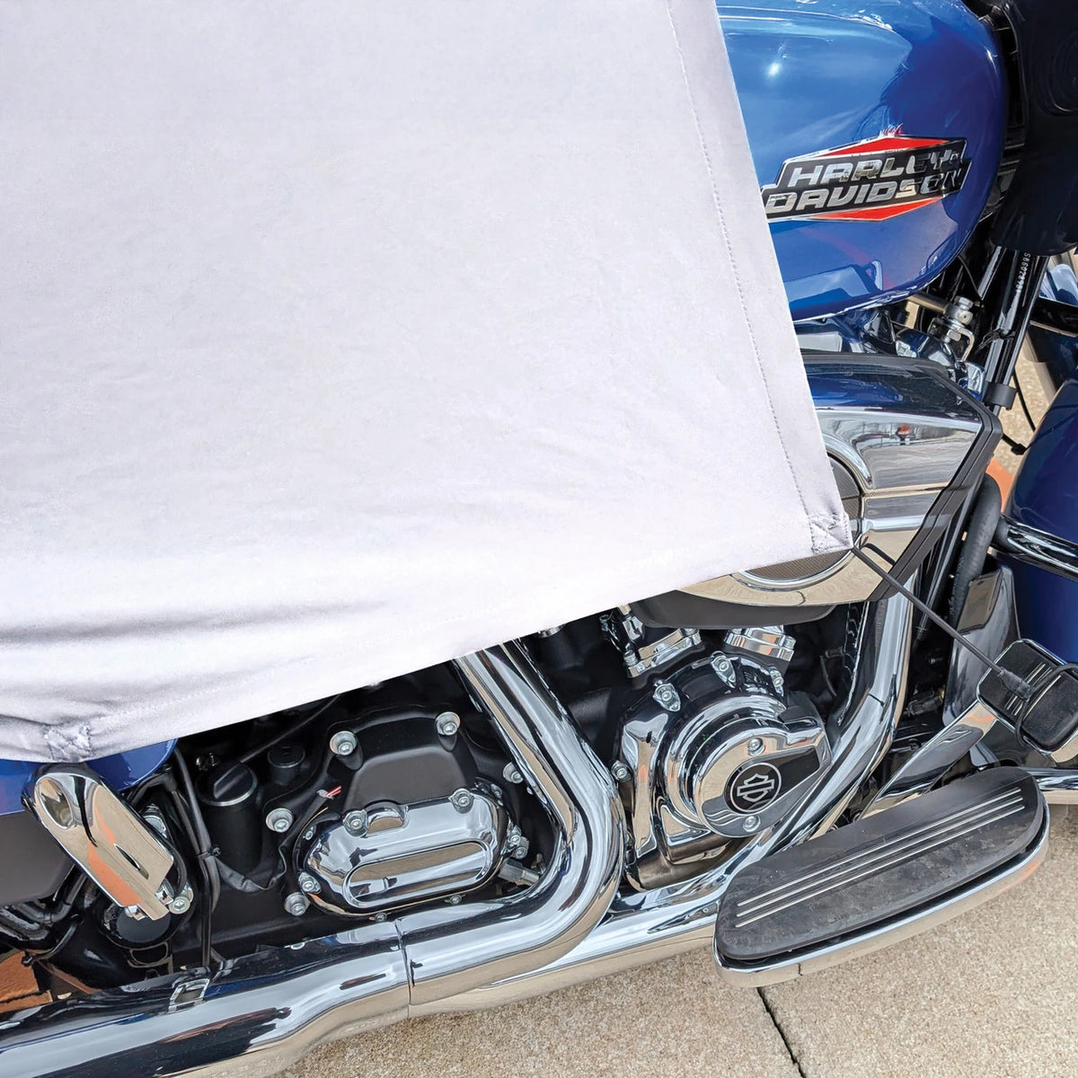 DEI Motorcycle Seat Shade with Hooks/Straps/Storage Bag