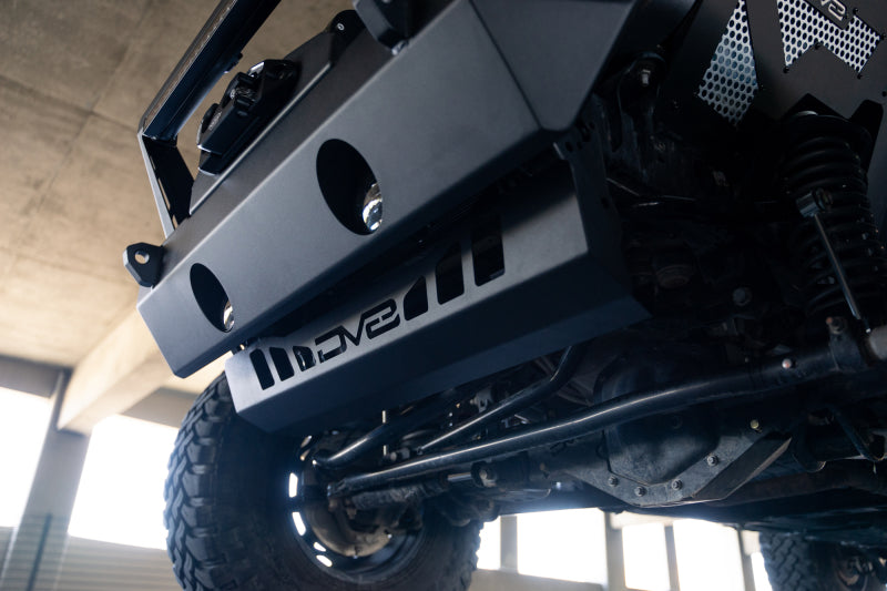 DV8 Offroad 18-23 Jeep Wrangler JL/JT Front Bumper Sway-Bar Disconnect Motor Skid Plate - #SPJL-02