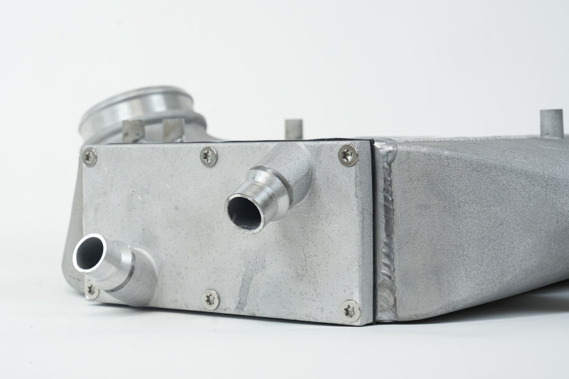 CSF 8082R Charge-Air-Cooler - Raw Finish for 2014+ BMW M3/M4 (F8X) Top Mount