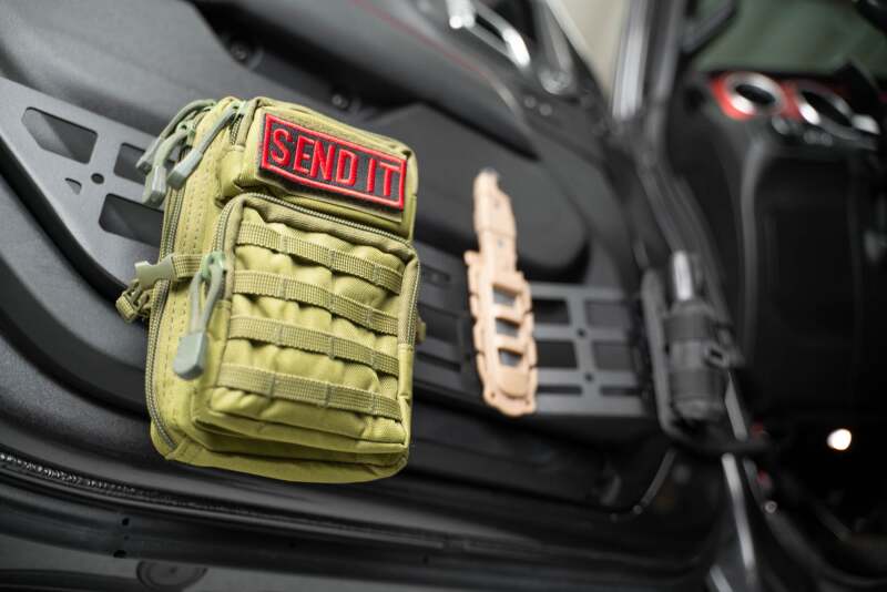 DV8 Offroad 18-20 Jeep Wrangler (JL)/Gladiator (JT) Front Door Pocket Molle Panels - #MPJL-05