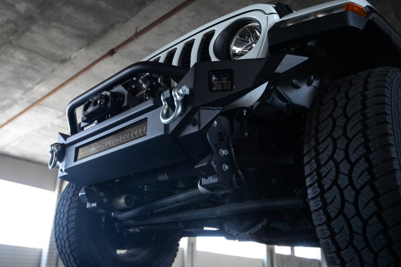 DV8 Offroad 18-23 Jeep Wrangler JL / 20-23 Jeep Gladiator JT FS-7 Mid-Width Winch Front Bumper - #FBJL-07