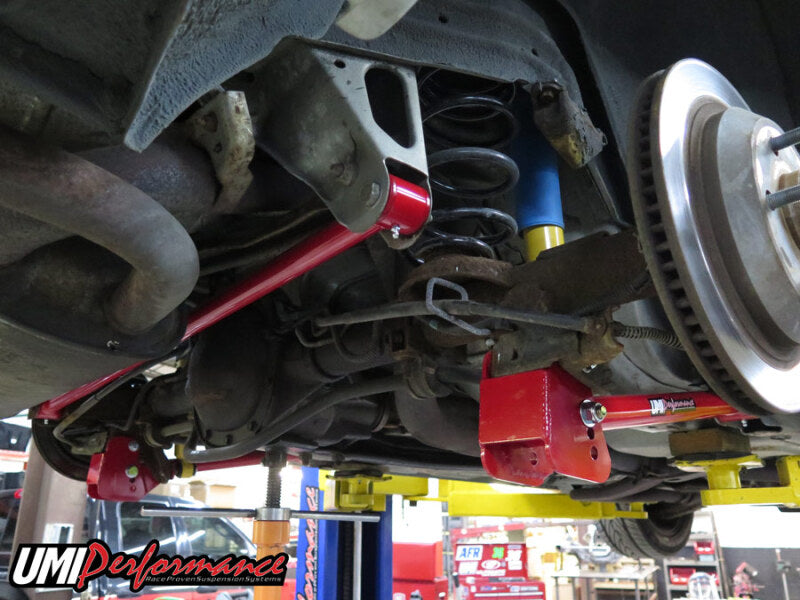UMI Performance 2020-R Non-Adjustable Panhard Bar Red for 1982-2002 GM F-Body