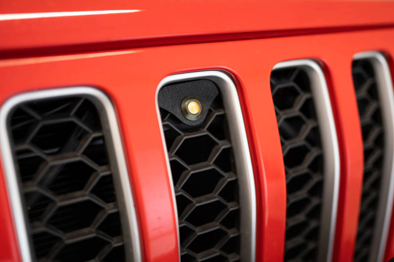 DV8 Offroad 2018+ Jeep JL Grill Amber Marker Lights - #GRJL-02