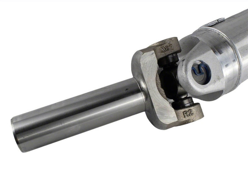 Ford Racing for 1996-2004 Ford Mustang (with Manual Transmission & 31 Spline) One Piece Aluminum Driveshaft Assembly