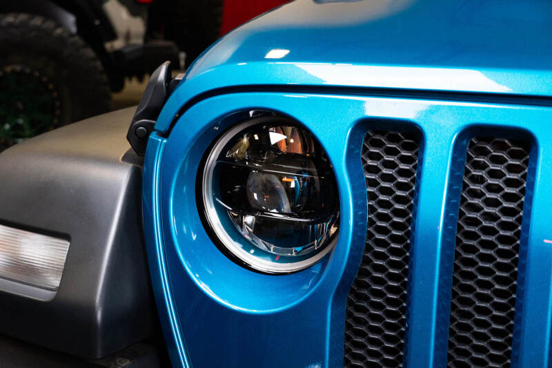 DV8 Offroad 18-22 Jeep Gladiator Wrangler LED Projector Headlights - #HLCJL-02