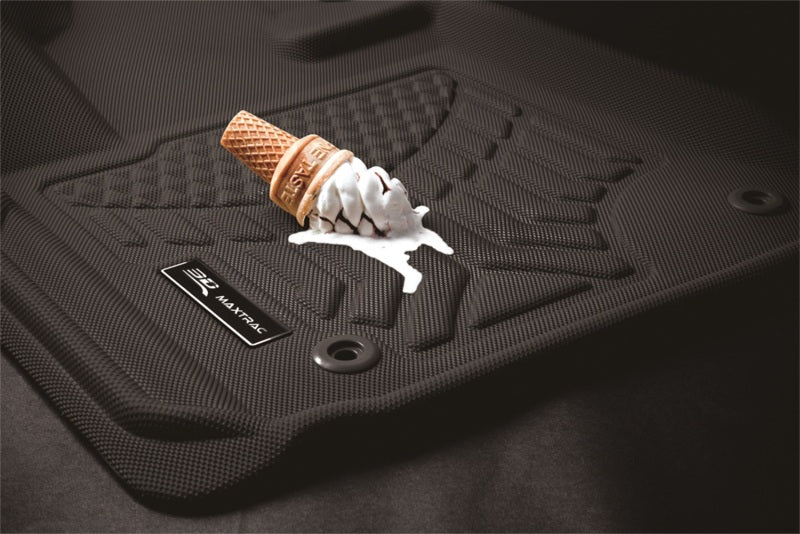 3D MAXpider Maxtrac Front, Rear & 3rd Row Floor Mats for 2018-2023 Chevrolet Traverse