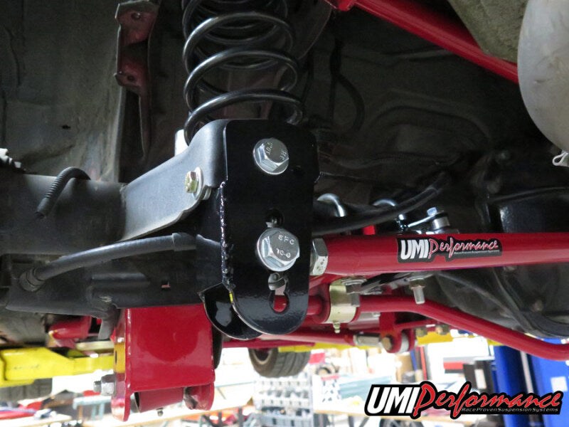 UMI Performance 2062-R Competition Panhard Bar Lowering/Leveling Kit Red