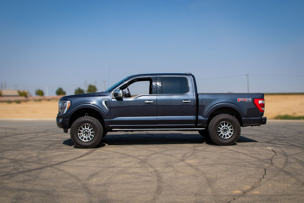 Cognito Motorsports 220-P1141 2.5-Inch Elite Leveling Kit with Elka 2.5 Reservoir Shocks for 2021-2023 Ford F-150 4WD